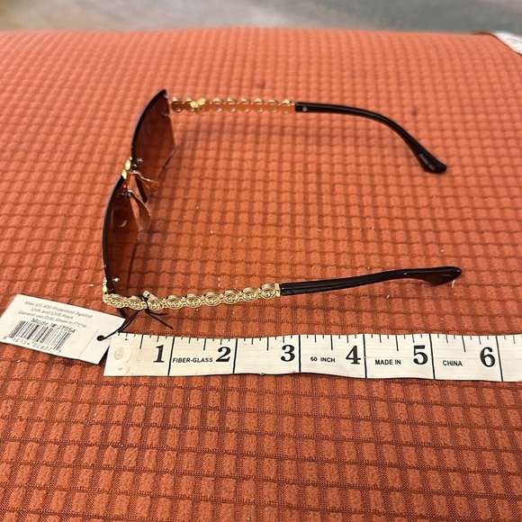 Eyewear Brown Sunglasses. NEW - Picture 5 of 6